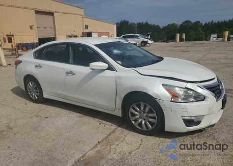 2015 Nissan Altima 2.5/2.5 S/2.5 Sl/2.5 Sv z USA, uszkodzony, nr VIN 1N4AL3APXFN320761